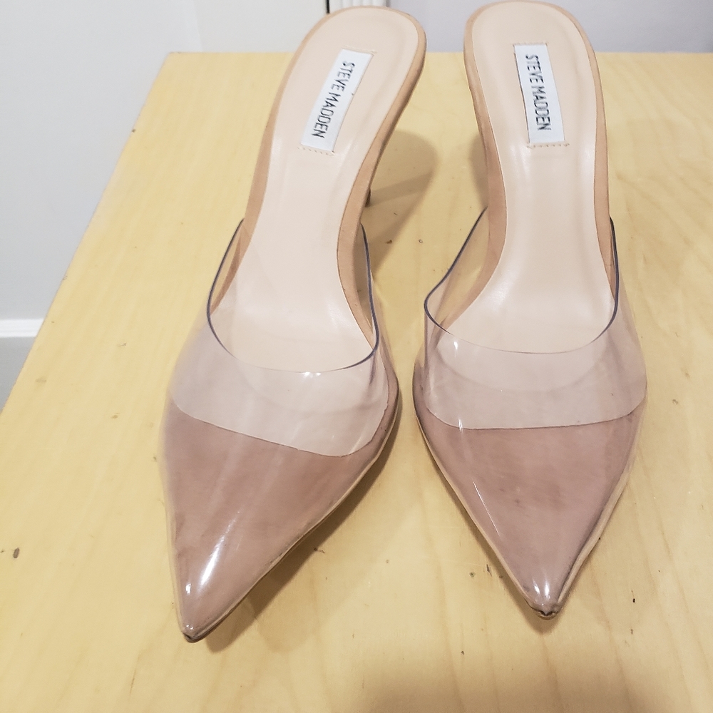 Clear /nude slip on pumps